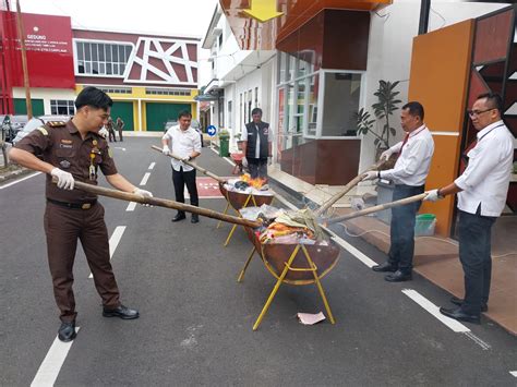 Pemusnahan Barang Bukti Perkara Tindak Pidana Umum Yang Telah