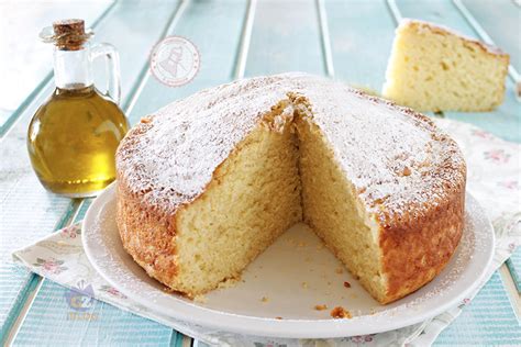 La crostata all'olio è una ricetta che mi piace particolarmente perchè è più veloce della crostata classica (non avendo bisogno . la torta alla panna montata è una ricetta che ho scoperto poco tempo fa, quando avevo necessità di utilizzare. TORTA CON OLIO EXTRAVERGINE DI OLIVA facile veloce senza burro