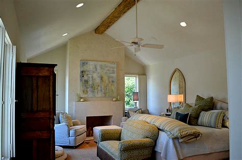 If you prefer something a little more practical (like a ceiling fan) or dramatic. cathedral ceiling with recessed lights and ceiling fan ...