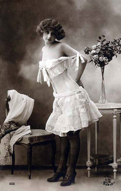 21 Victorian And Edwardian Corset Pinups The Lingerie Addict