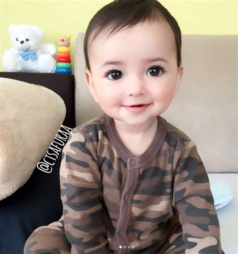 Gambar bayi yang paling comel di dunia. Pernah Viral Suami Bangsa Rusia Beriman, Wanita Melayu Ini ...