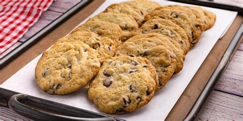 Add flour, oats, 3/4 cup splenda, brown sugar, soda, salt, and cinnamon, and mix until soft dough forms. Chocolate Chip Cookies Recipe | No Calorie Sweetener ...