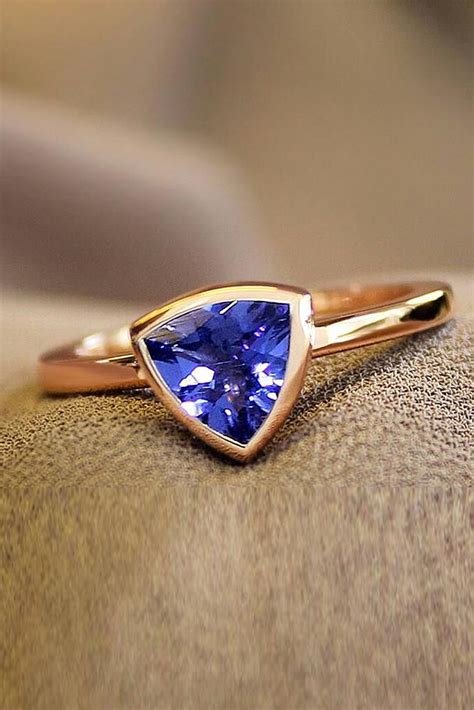 Many feature braid motifs, milgrain detailing and other unique features that are less common on modern engagement ring settings. 30 Simple Engagement Rings For Girls Who Love Classic | Oh ...