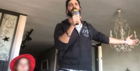 Per marco bocci gli ultimi mesi sono stati una splendida «mazzata». Marco Bocci e Laura Chiatti, quarantena in casa (e che ...