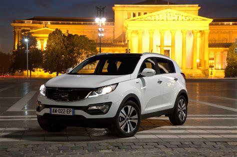 The 2013 kia sportage isn't exactly sporty, but it is more fun to drive than you might expect from a small crossover. Kia Sportage (2013, SL, Series II, Australia) photos
