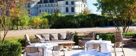 Des restaurants et commerces vous accueillent toute l'année au sein du château et sur la place du village de chambord. Restaurant Le Grand Saint-Michel (Relais de Chambord ...