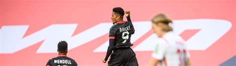 Leon bailey statistics played in bayer leverkusen. Leon Bailey brace keeps Leverkusen's UEFA hopes alive ...