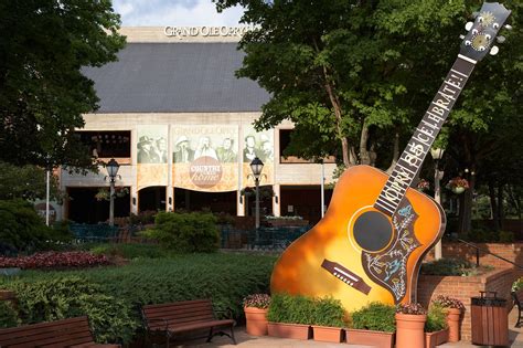 9 Real Country Music Experiences in Nashville - Where to Find Nashville