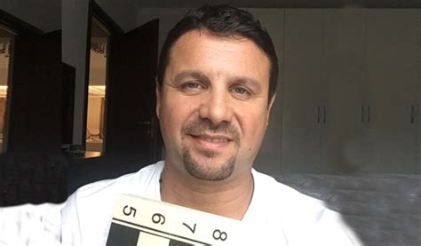 Все 5 плейлистов 405 треков. Nicu Paleru a trăit în sărăcie. "Îmi cumpăra de încălțat o ...