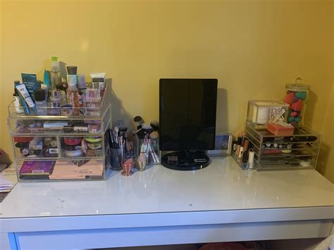There are plenty of rooms for rent near college campuses, and at least one website designed to pair students with landlords. My little corner of the spare bedroom/our get ready room 💕 ...