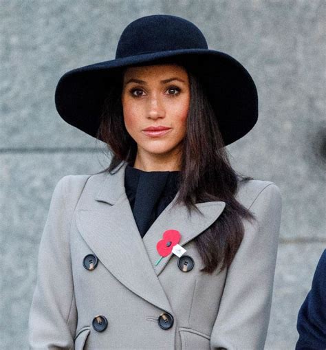 Kensington Palace Releases Statement After Meghan Markles Father Pulls Out Of Royal Wedding