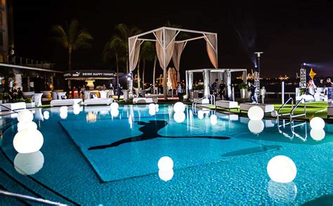 Glowing spheres LED balls pool Miami rent - ILLUMENE | Lighting and Event Production, Audio ...
