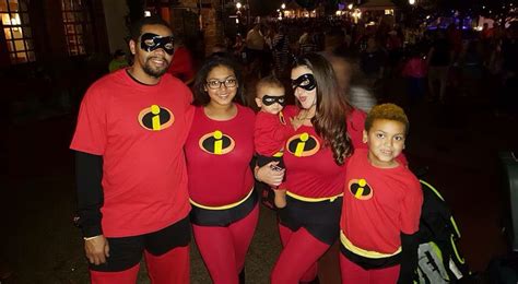 Check spelling or type a new query. Incredibles DIY costume | Diy costumes, Costumes, Fashion