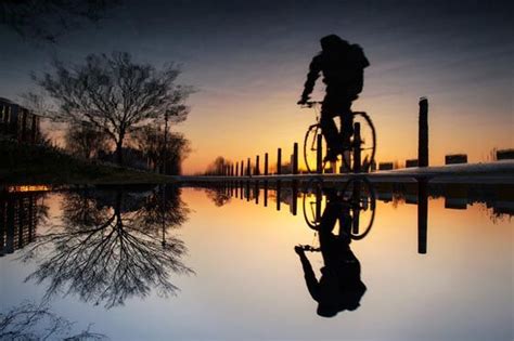 20 Truly Beautiful Water Reflection Photography Photography Deals