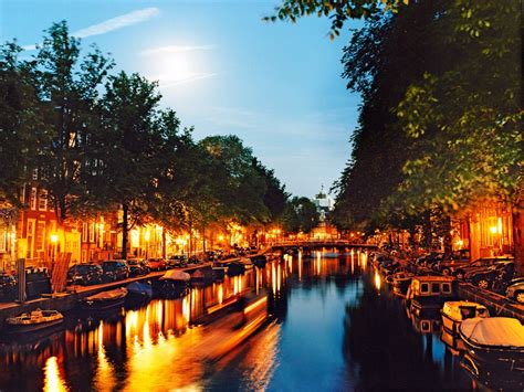 Amsterdam, new york, is a small city of about 19,000 residents in upstate, ny. Amsterdam's Cultural Renaissance - Condé Nast Traveler