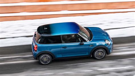Mini Introduces Cooper Se Electric Collection