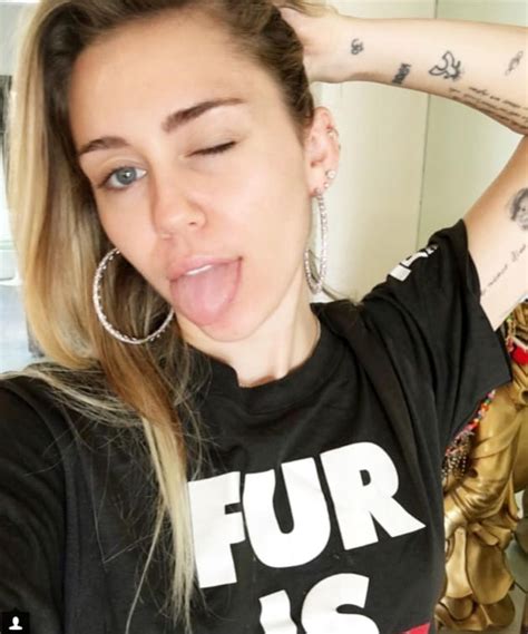miley cyrus silly selfie the hollywood gossip