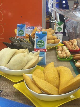 Though originally a textiles maker and seller (under such brand names as arkitect, people, bronzini. Almacenes Exito, Cartagena - Restaurant Reviews & Photos ...