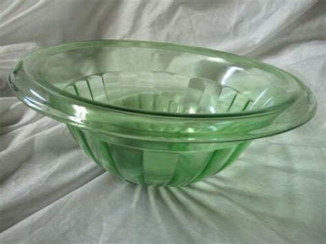 Large 12 Hazel Atlas Green Depression Glass Ribbed Bowl Antique