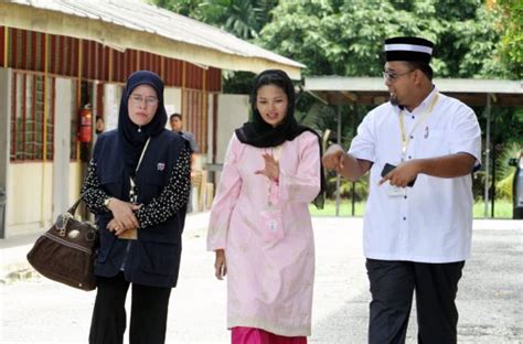 Smk seri muara, bagan datoh. Teluk Intan by-election: It's going to be very close | The ...
