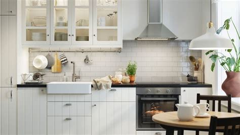Por 59 euros te ofrecen un asesor a domicilio tres horas ikea ofrece un servicio de instalación de los muebles de cocina (servicio completo de cocinas) que. Guía de cocina HITTARP de color hueso: cómoda/clásica - IKEA