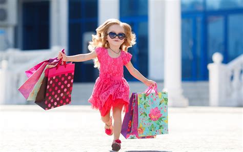 Admit It Girls Cant Live Without Shopping And Here Are The Reasons Why