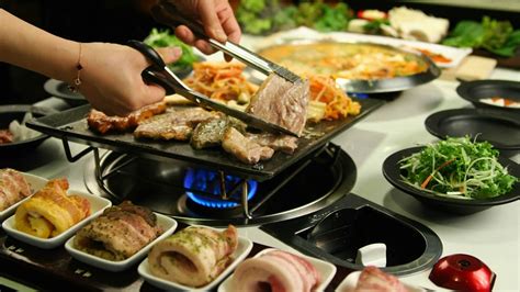 This means that it's usually pricey, but here are 14 affordable kbbq restaurants in singapore, promising to treat your tastebuds without nuking your wallet. Korean Bbq Buffet Near Me Cheap - Corian House