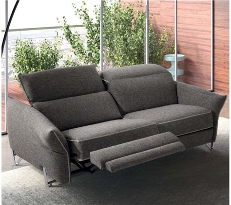 Il tuo nuovo divano a due posti dal design scandinavo misura 108.5l x 61p x 79acm e può sostenere fino a 150kg. Divani A Due Posti Moderni / Divano moderno 3 posti in tessuto multicolor cm 179x75x84h ... - È ...