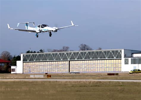 Watch A Plane Land Itself Truly Autonomously For The First Time