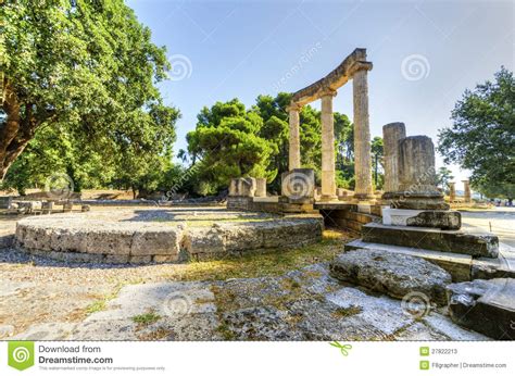 Am rande des antiken heiligtums befindet sich die moderne stadt archea olymbia. Alte Site Von Olympia, Griechenland Stockbild - Bild von ...