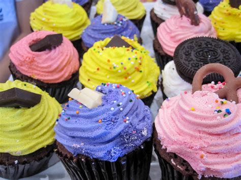 Maybe you would like to learn more about one of these? How to Have a Cupcake Baking Competition at Your House: 8 ...
