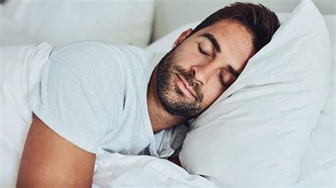 आपको भी लेटते ही आ जाती है नींद स्लीप डिसॉर्डर का ये लक्षण ना करें इग्नोर health fall asleep