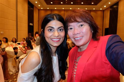 Dato gnanaraja and geethanjali's scandal exposed #onlyinmalaysia kuala lumpur ?a few hundred malaysian indians have been cheated into depositing large sums. Kee Hua Chee Live!: DATIN RUBAB FATIMA HOSTED LAVISH ...