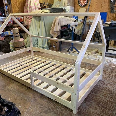 Toddler beds come in a variety of shapes and sizes, which can make knowing when to transition to when transitioning to toddler bed, even the most excited of children sometimes want to revert dour research about when to transition to toddler bed. Montessori Twin Toddler House Bed Plan Wooden Twin Bed ...