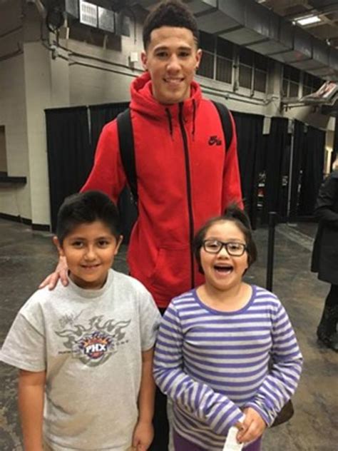 Devin booker leans in to help support his younger sister accomplish her dreams. Devin Booker Sister: Who is She? Here's What We Know ...
