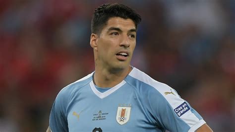 Суарес луис (luis suarez) футбол нападающий уругвай 24.01.1987. Uruguay y una dura noticia antes de recibir a Brasil: Luis ...