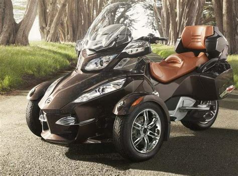 A year later, in 2007, the can am spyder was unveiled. Can-Am Spyder Roadster RT Photos, Informations, Articles ...