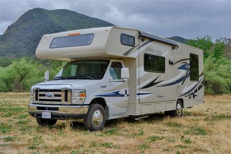 27 30 Ft Class C Motorhome With Slide Out Motorhome Rental In The