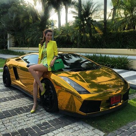 Pin By 🌻diana Chesoh 🌻 On Lamborghini And Girl Sexy Cars Car Girls