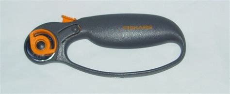Sewing Tool Fiskars 28mm Comfort Loop Rotary Cutter