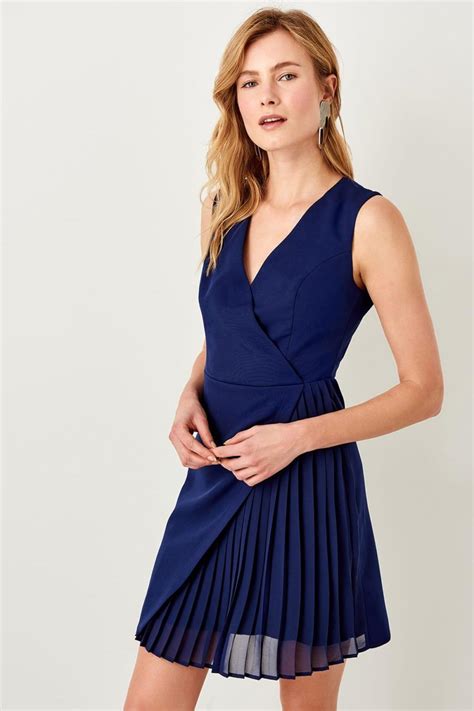 Trendyol Navy Blue Pleat Detail Dress Twoss19xb0097 Strapless Dresses