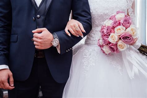 You should always meet in the presence of your mahram, unmarriageable male relative, such as your father, brother, grandfather, or uncle. How Do You Know You're Ready to Get Married? | PairedLife