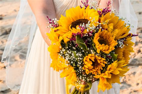 20 Stunning Sunflower Wedding Bouquets Fiftyflowers