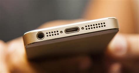 Ciri ciri telepon selular atau ponsel smartphone hp android mengalami rusak terutama pada bagian hardware gampangnya adalah mati secara keseluruhan. Cara Mengatasi Port Konektor Charger & Headset Hp Rusak ...