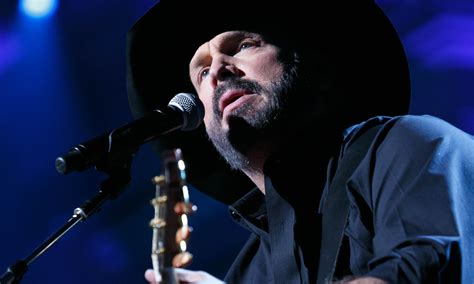 Garth Brooks Fans Told Us How They Rocked Out at His Drive-In Shows width=