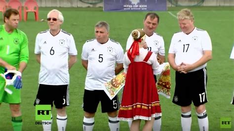 Âåñü fußball â ïðÿìîì ýôèðå. Sport als Brückenbauer: Deutsche und russische Funktionäre ...