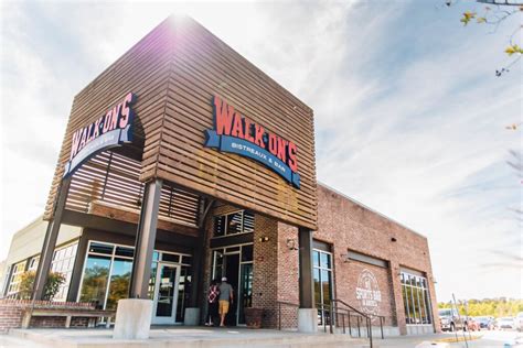 Walk Ons Celebrates Grand Opening Of First Katy Restaurant