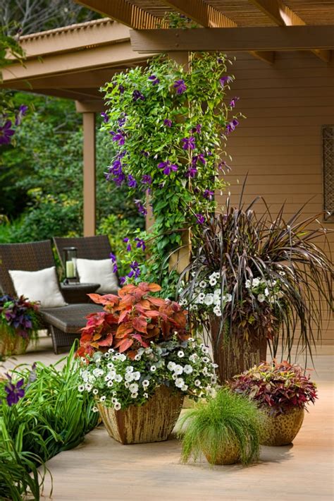 Shop for outdoor flower pots at walmart.com. Beautify Your Garden With These 13 Wonderful Planter Ideas