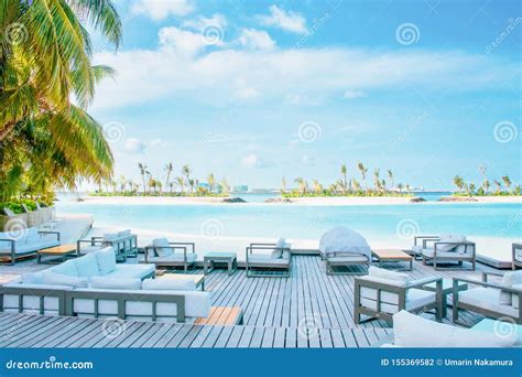 Amazing Island Beach Resort And Hotel In The Maldives Beautiful