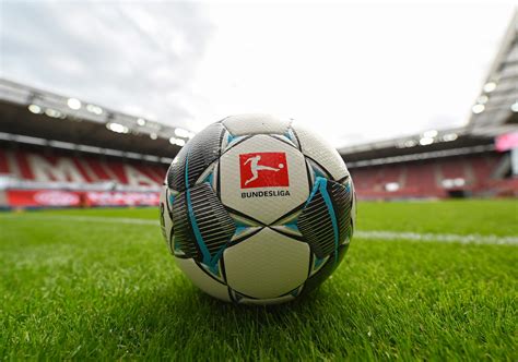 Die fußball bundesliga saison 2019 / 2020 news & infos aus der deutschen liga alle spiele & punkte bundesliga live. Deutsche Bundesliga startet Mitte September - Bayern später? - Sky Sport Austria